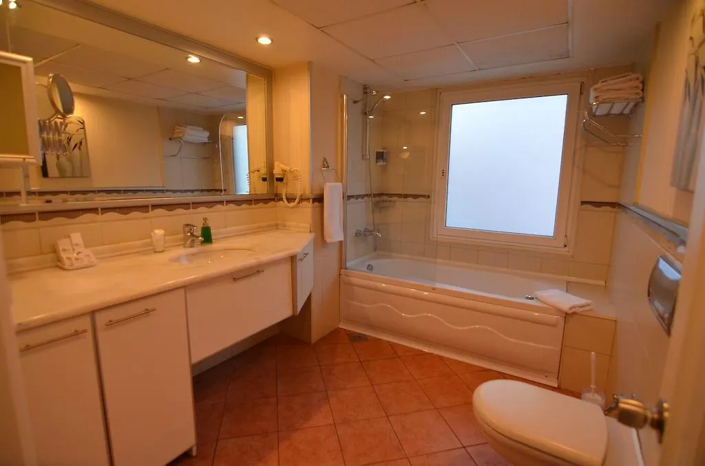 **** Ξενοδοχείο με διαμερίσματα Tempo Residence Gayrettepe Κωνσταντινούπολη Τουρκία
